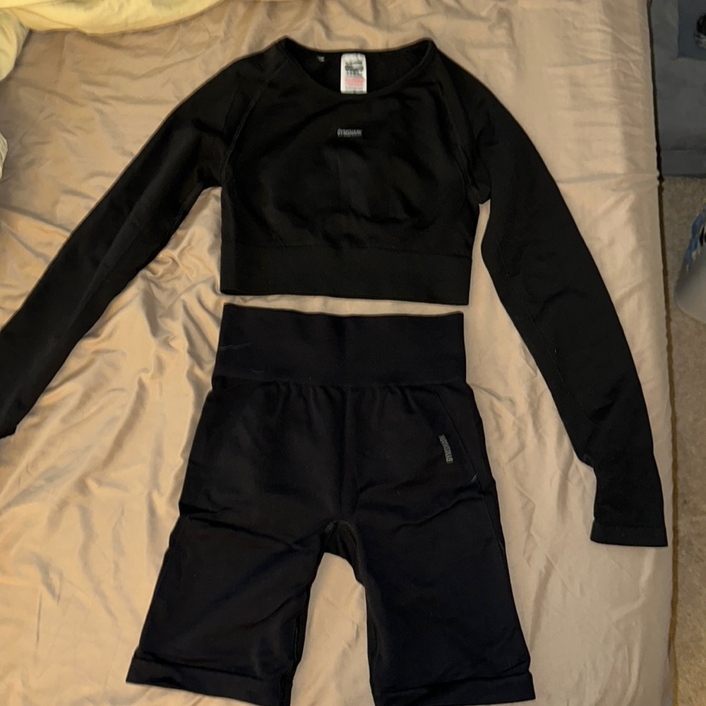 Gymshark black set